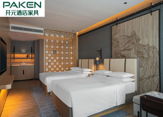 مجموعة غرف نوم أثاث فندق رينيسانس هوتيلز ديكورات خشبية ثابتة وأثاثات منجدة فضفاضة